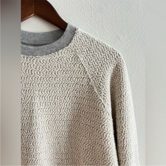 Urban Outfitters Textured Knit Crewneck Sweatshirt Cream Gray Medium - Picture 3 of 8